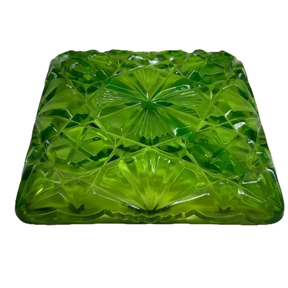 Vintage 7” Squared Green Candy Dish With 3 Dividers‎ - VGC  - Beautiful Design
